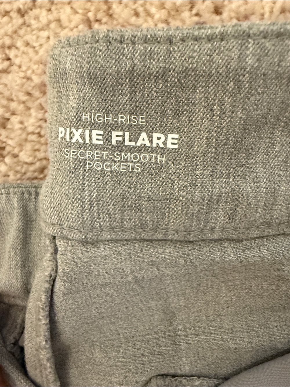 Old Navy Women’s Light Gray Pixie - Picture 6 of 6